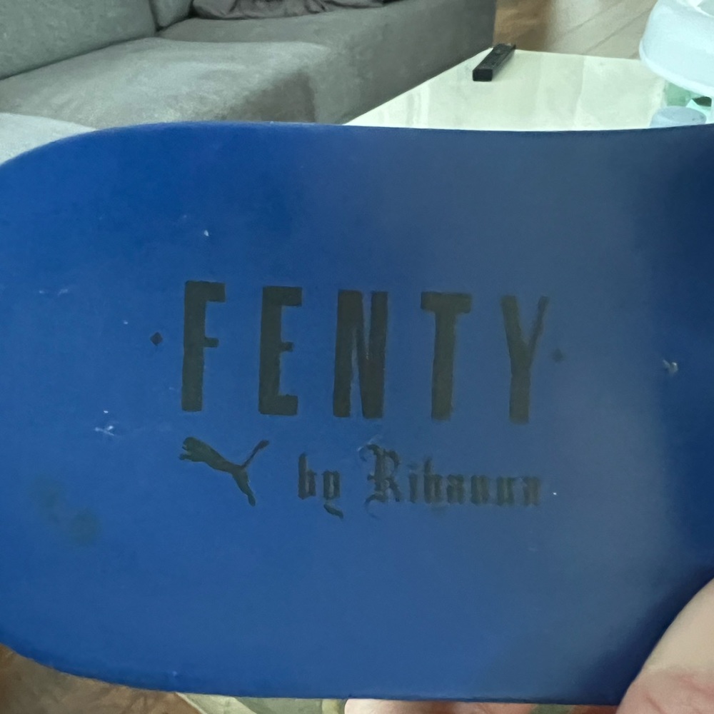 Fenty Puma Slides by Rihanna - Picture 6 of 6
